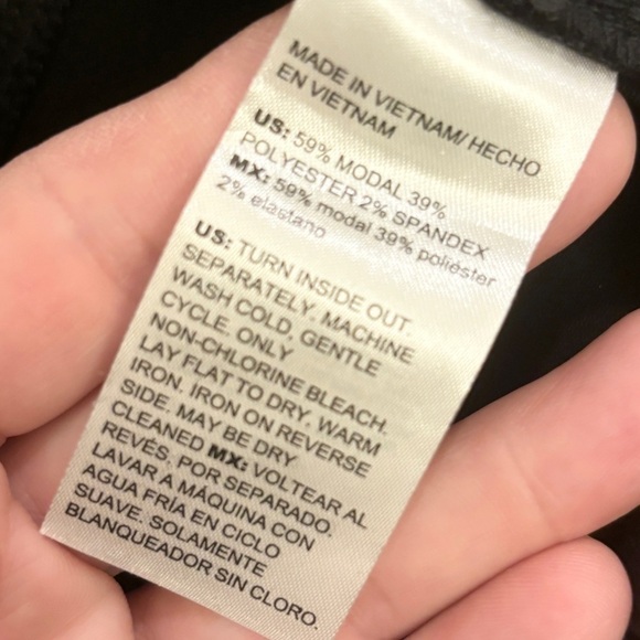 Chico’s 10 (1.5R) Coated Women’s Slim Jeans Black Faux Leather Stretch - Picture 9 of 11